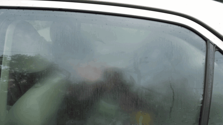 5 Warning Signs It’s Time to Replace Your Car Window Tint